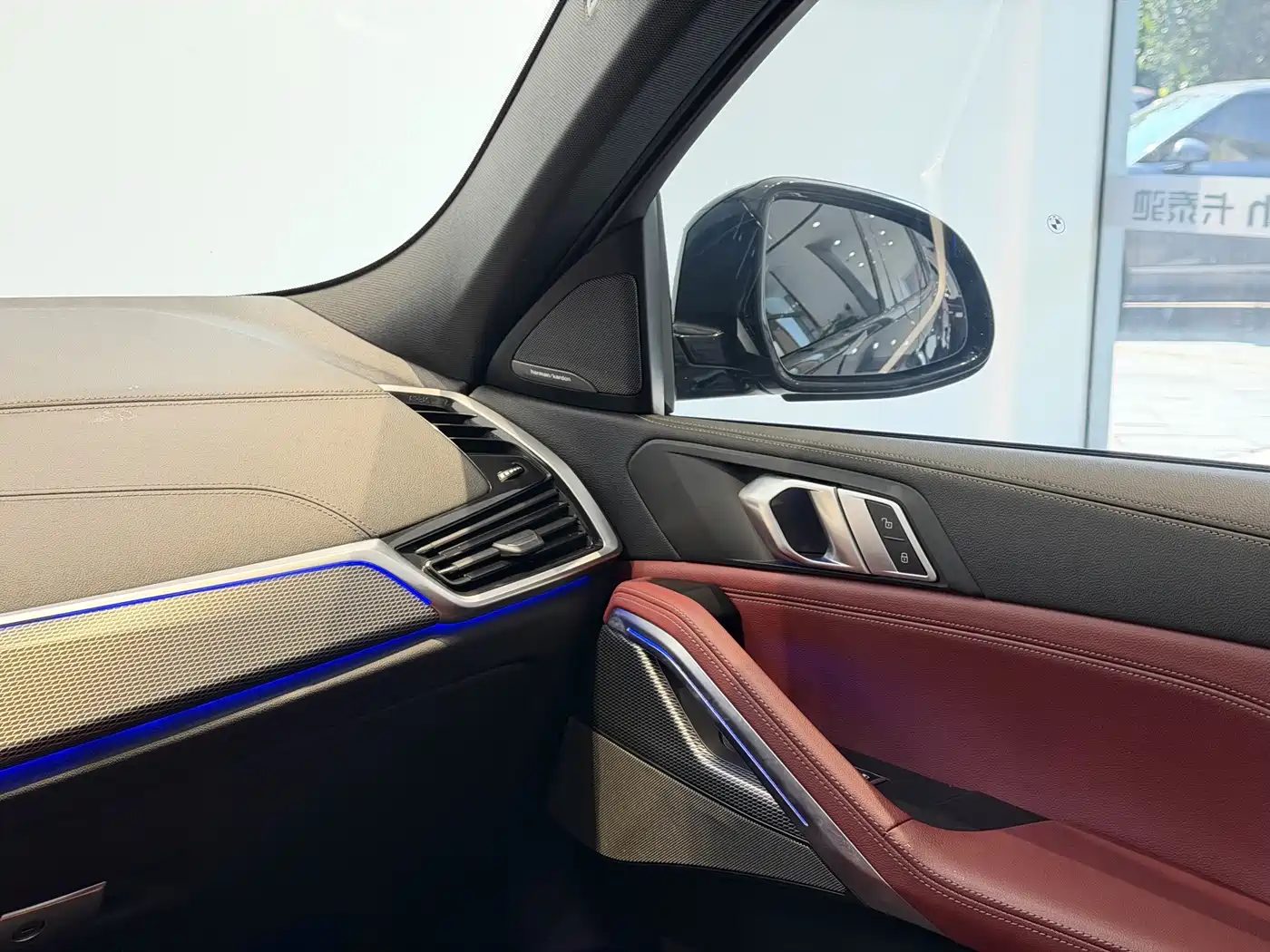 BMW X6 2023 — миниатюра 9