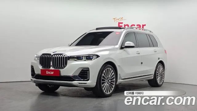 BMW X7 2021 — фото 1