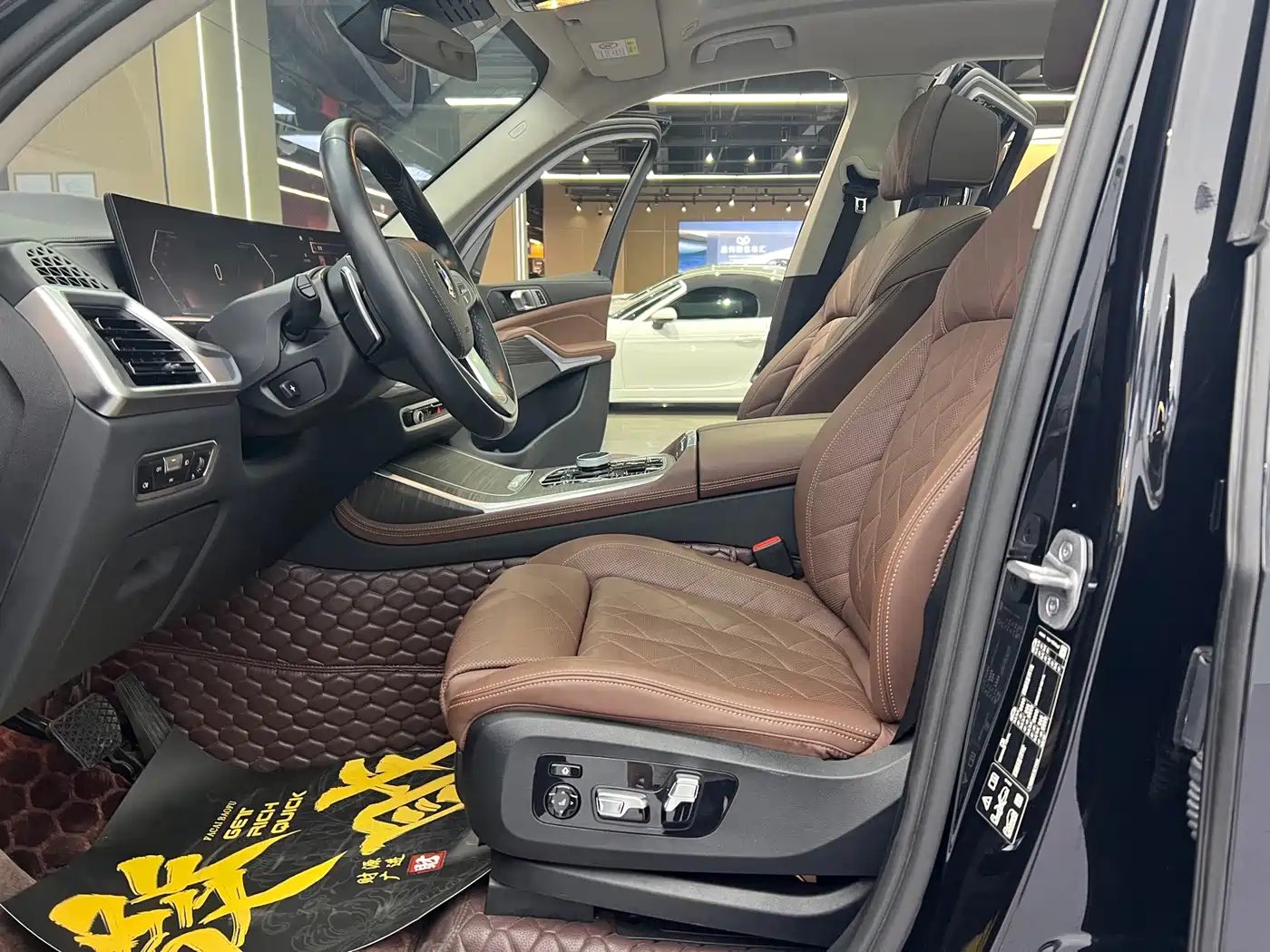 BMW X7 2023 — миниатюра 13