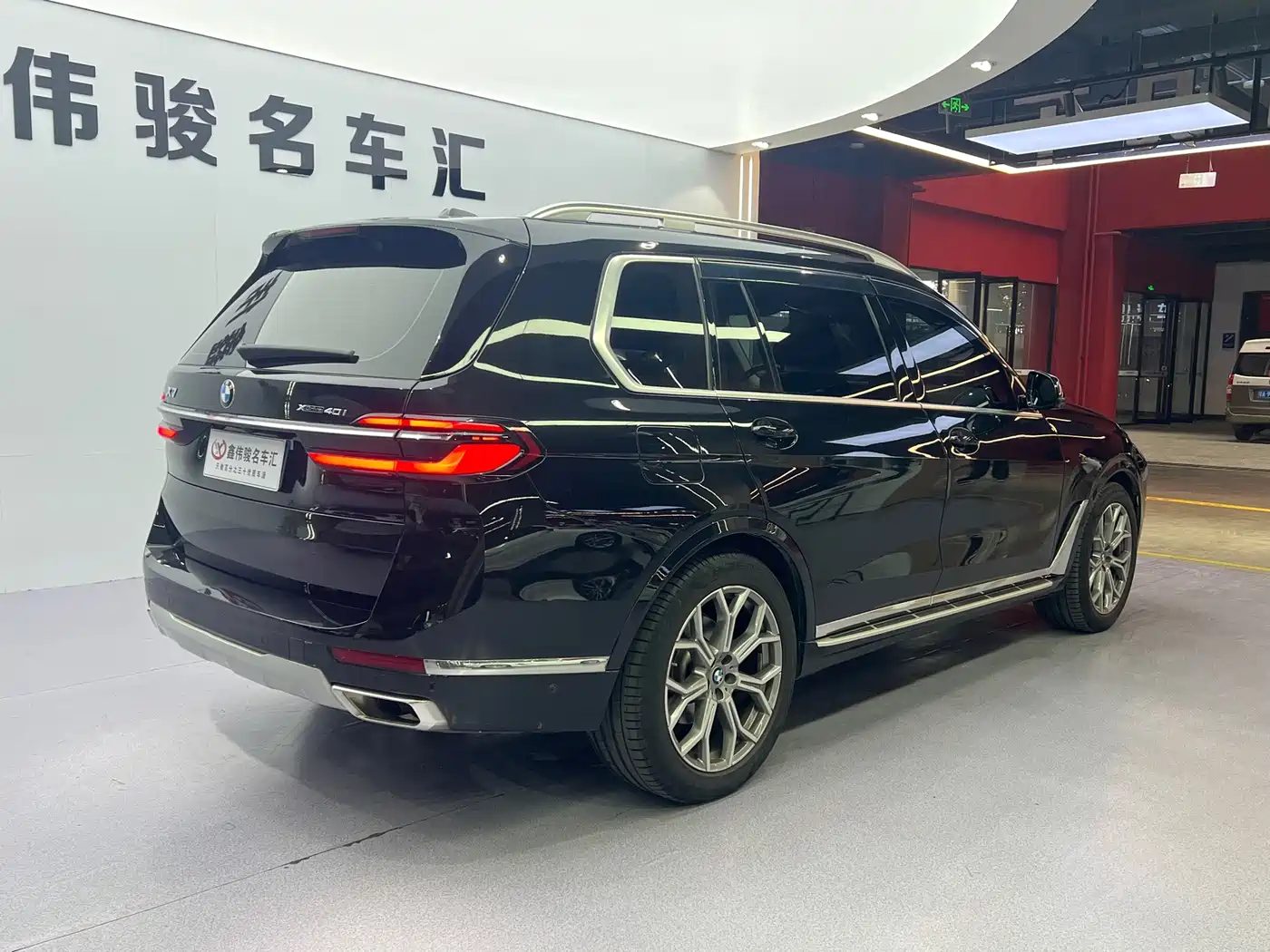 BMW X7 2023 — миниатюра 19