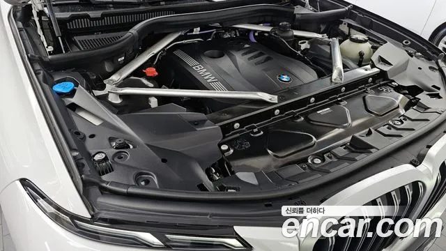 BMW X7 2025 — миниатюра 6