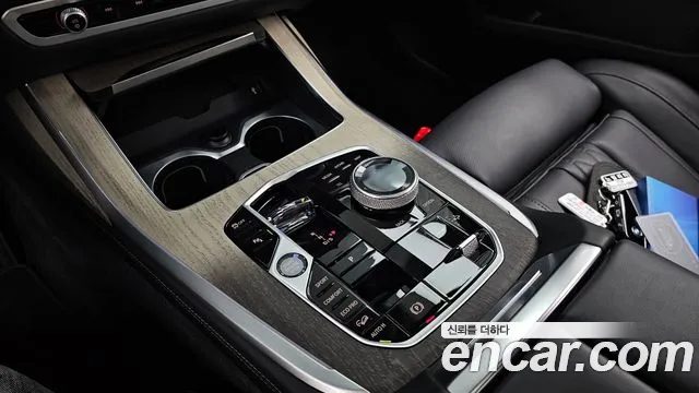 BMW X7 2025 — миниатюра 9