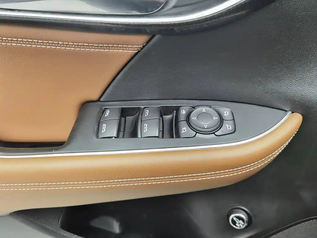 Buick Envision 2021 — миниатюра 9