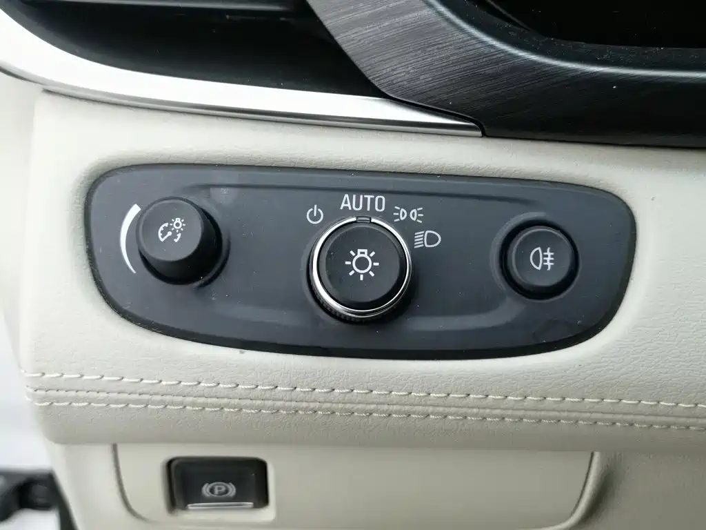 Buick GL8 2021 — миниатюра 21