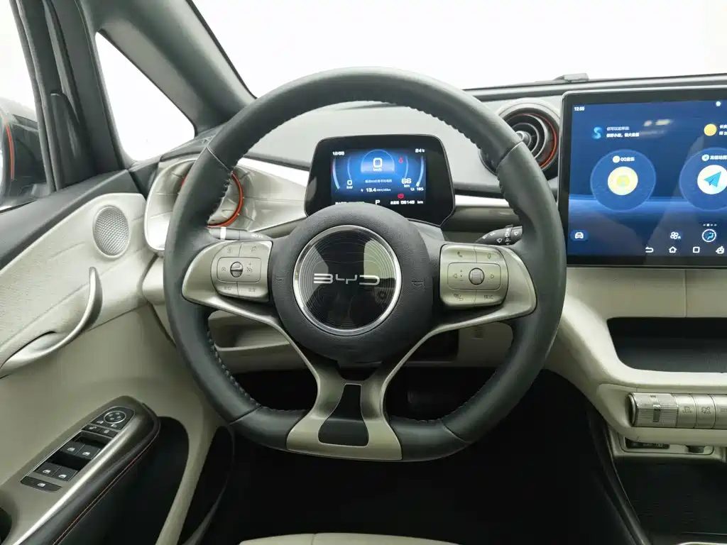BYD Dolphin 2022 — миниатюра 11