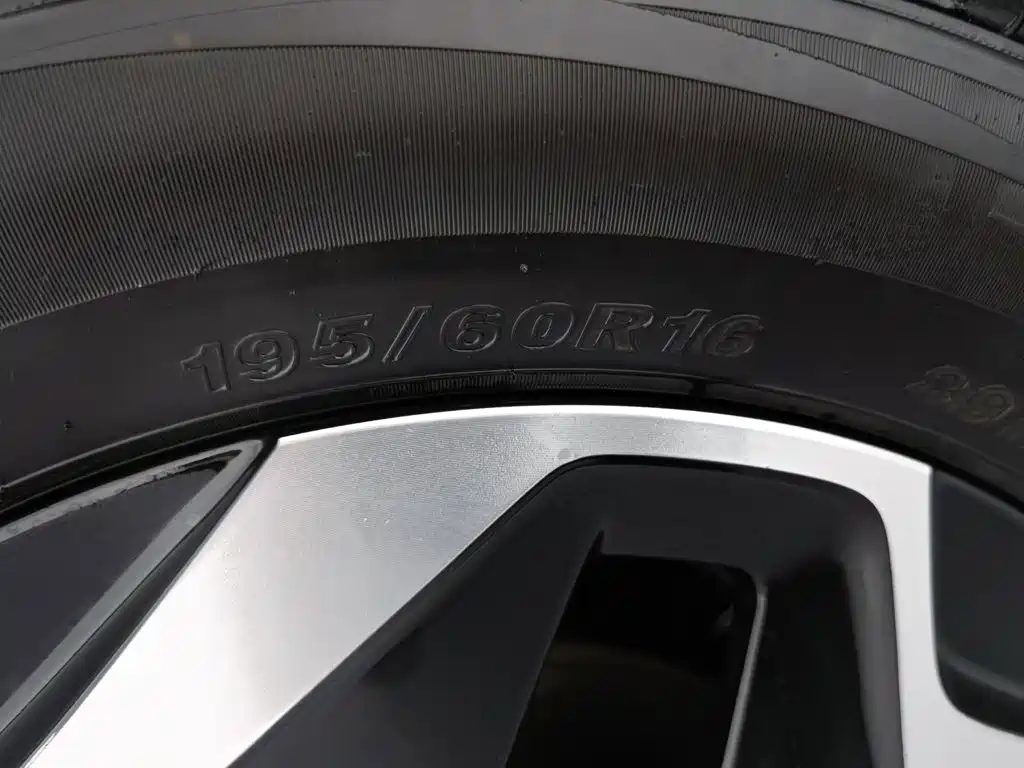 BYD Dolphin 2022 — миниатюра 23