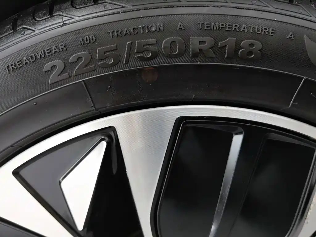 BYD Seal 2023 — миниатюра 23