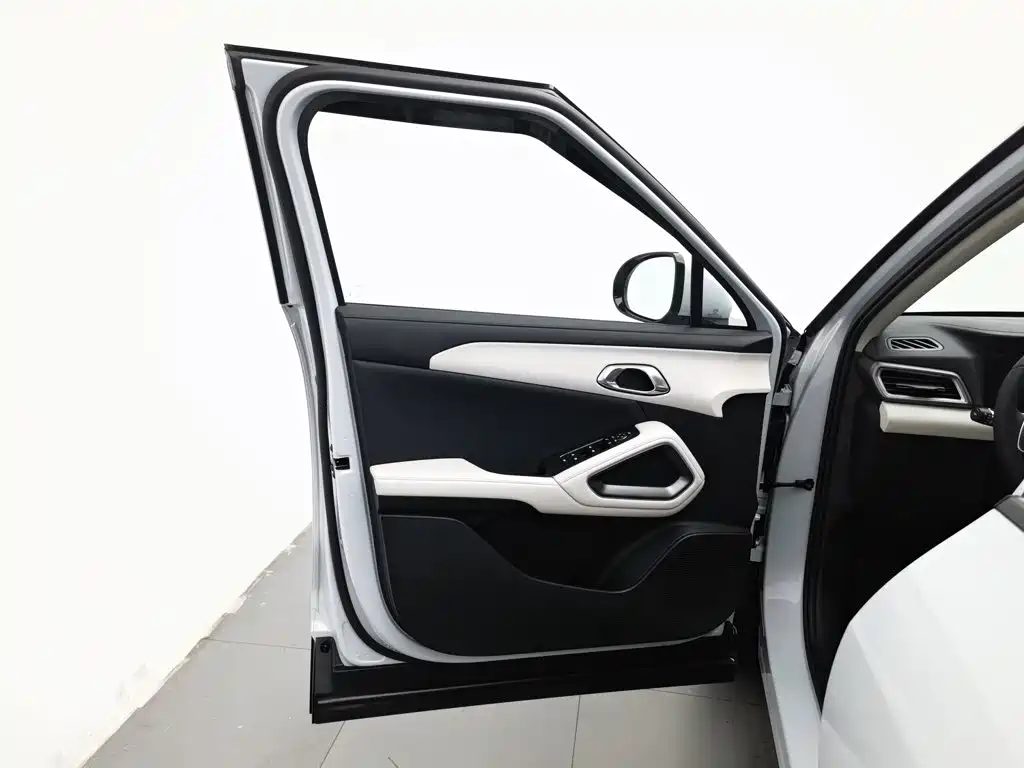 BYD Yuan UP 2024 — миниатюра 8