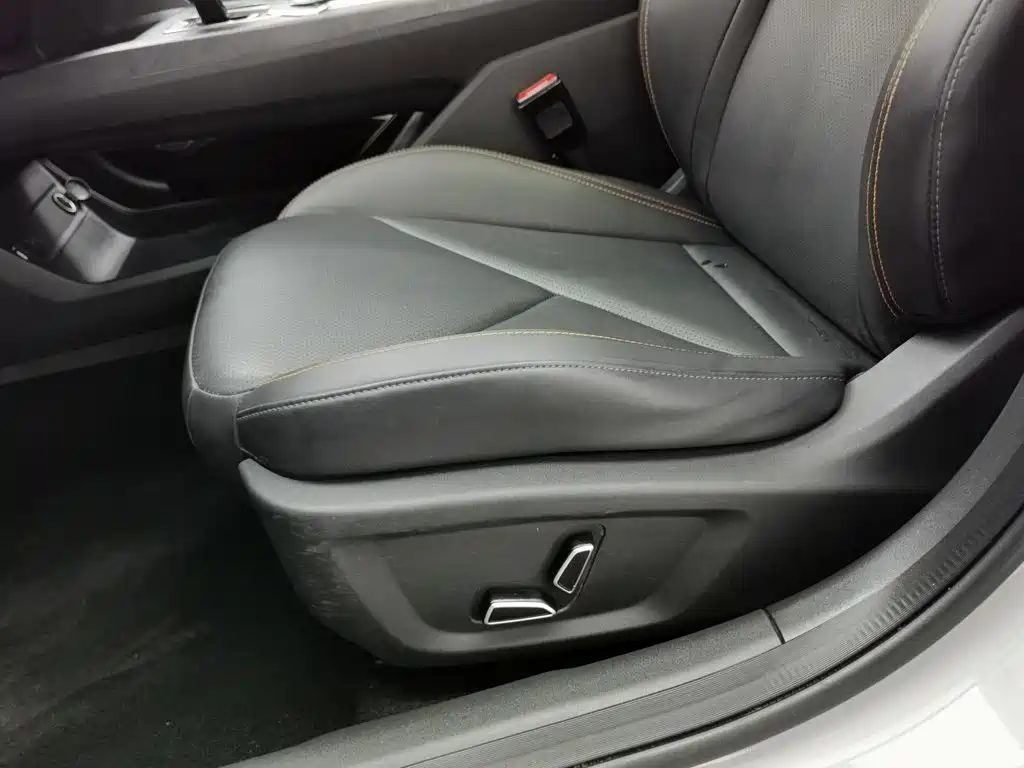 Changan UNI-V 2022 — миниатюра 18