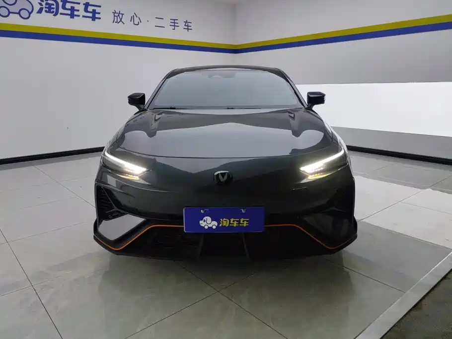Changan UNI-V 2025 — миниатюра 2