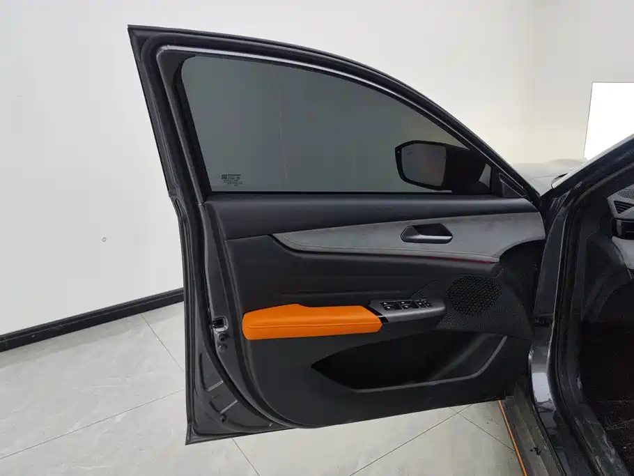 Changan UNI-V 2025 — миниатюра 7