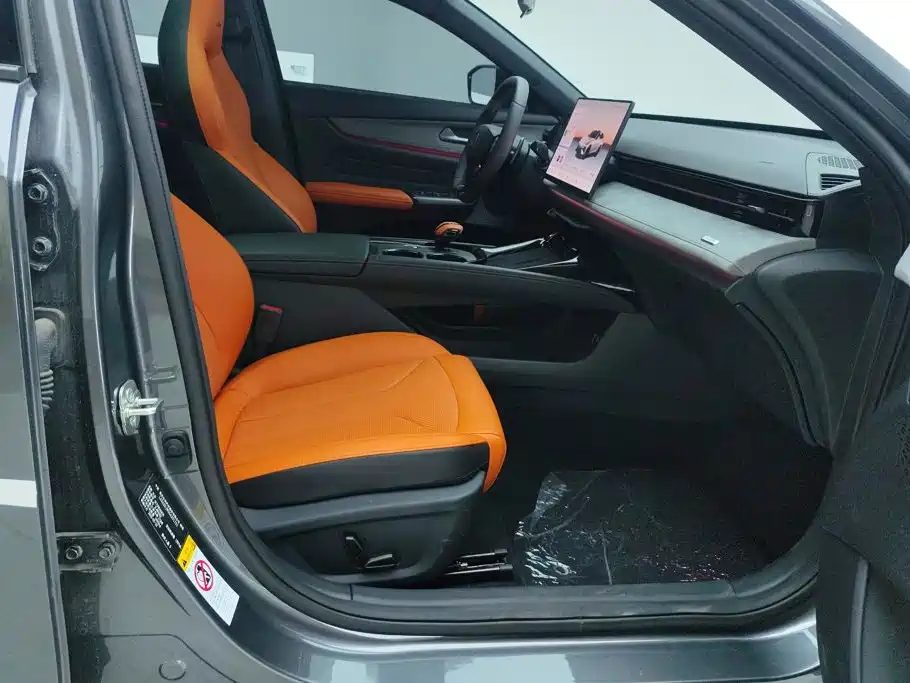 Changan UNI-V 2025 — миниатюра 8