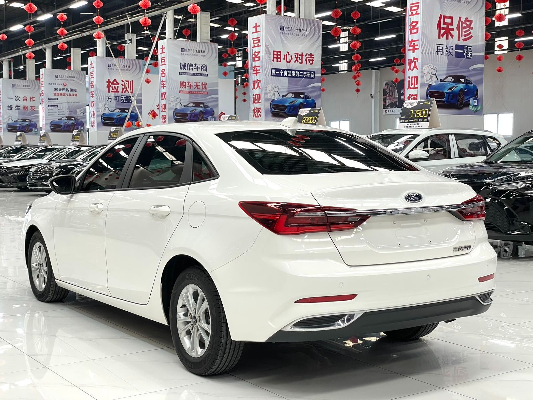 Ford Escort 2021 — миниатюра 7