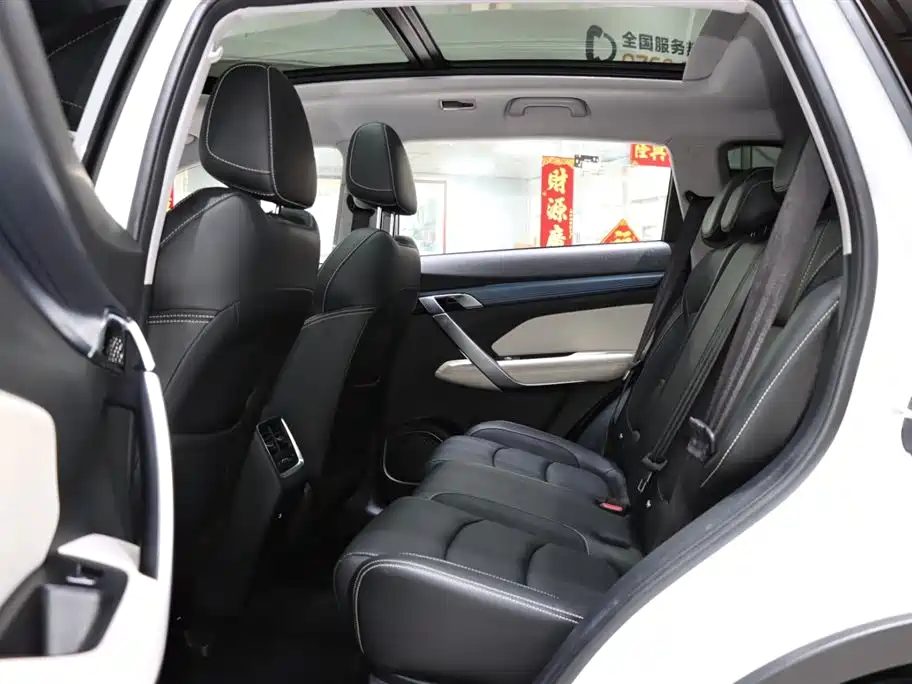 Geely Boyue 2022 — миниатюра 11