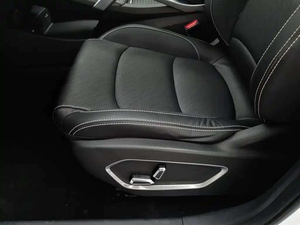 Geely Boyue 2023 — миниатюра 19