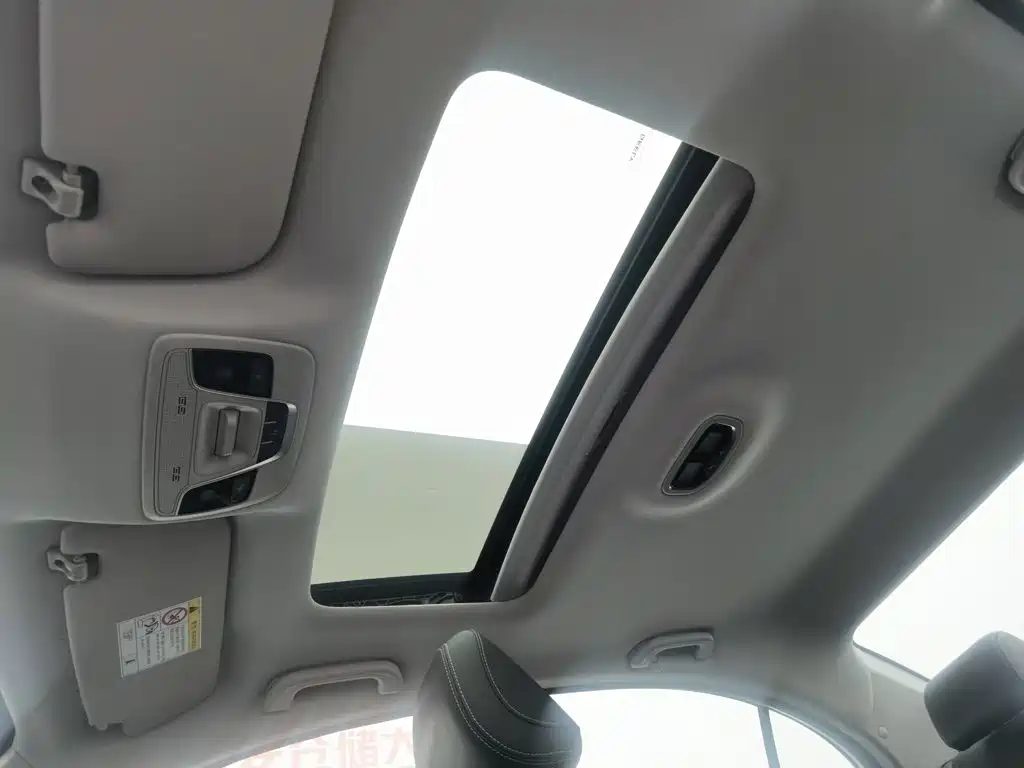 Geely Emgrand 2021 — миниатюра 14