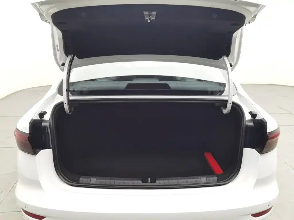 Geely Emgrand 2025 — миниатюра 16