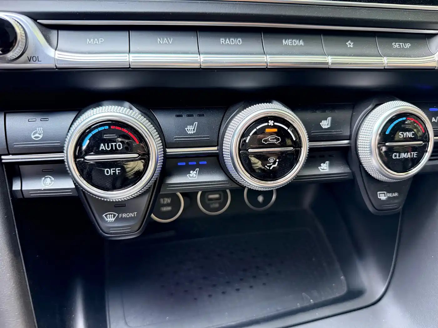 Genesis G70 2022 — миниатюра 17