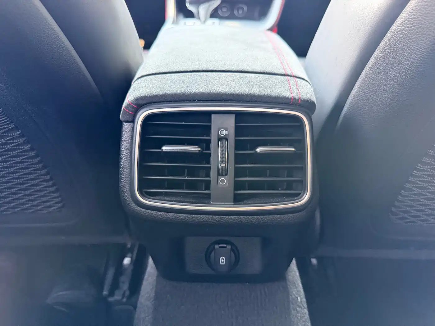 Genesis G70 2022 — миниатюра 22