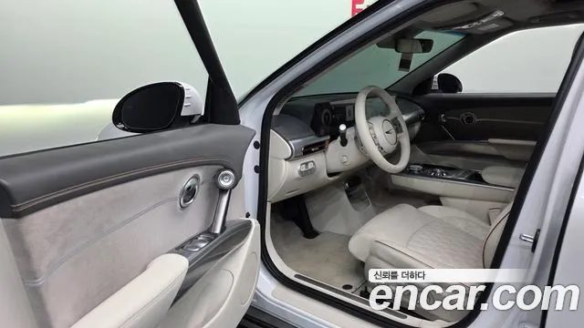 Genesis GV60 2025 — миниатюра 10