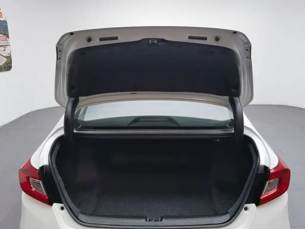 Honda Accord 2021 — миниатюра 16