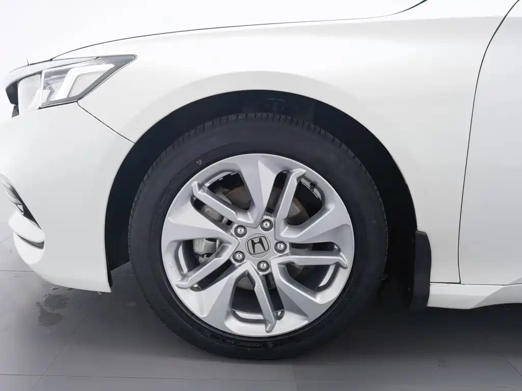 Honda Accord 2021 — миниатюра 17