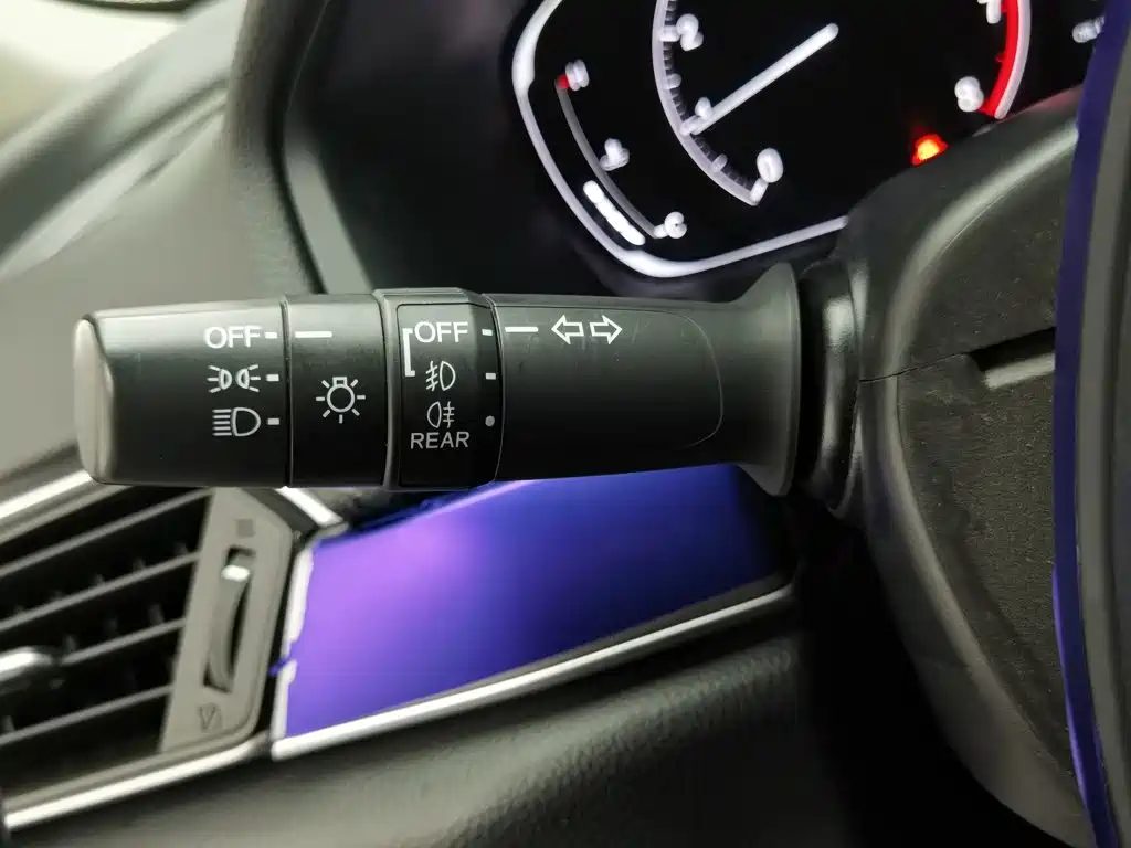 Honda Accord 2021 — миниатюра 20
