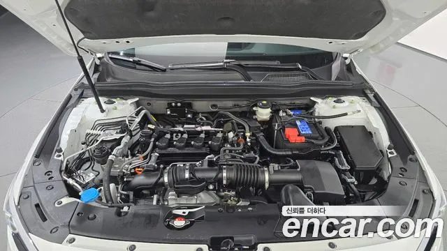 Honda Accord 2022 — миниатюра 6