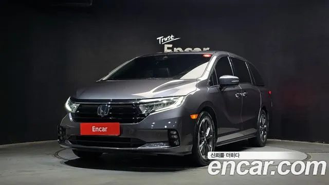Honda Odyssey 2021 — фото 1