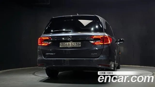 Honda Odyssey 2021 — миниатюра 4