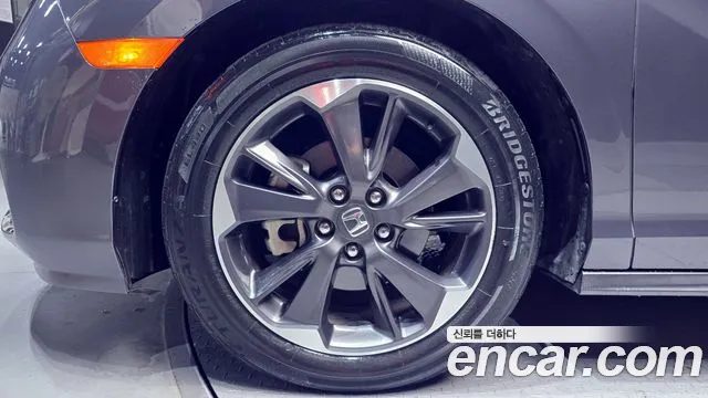 Honda Odyssey 2021 — миниатюра 5