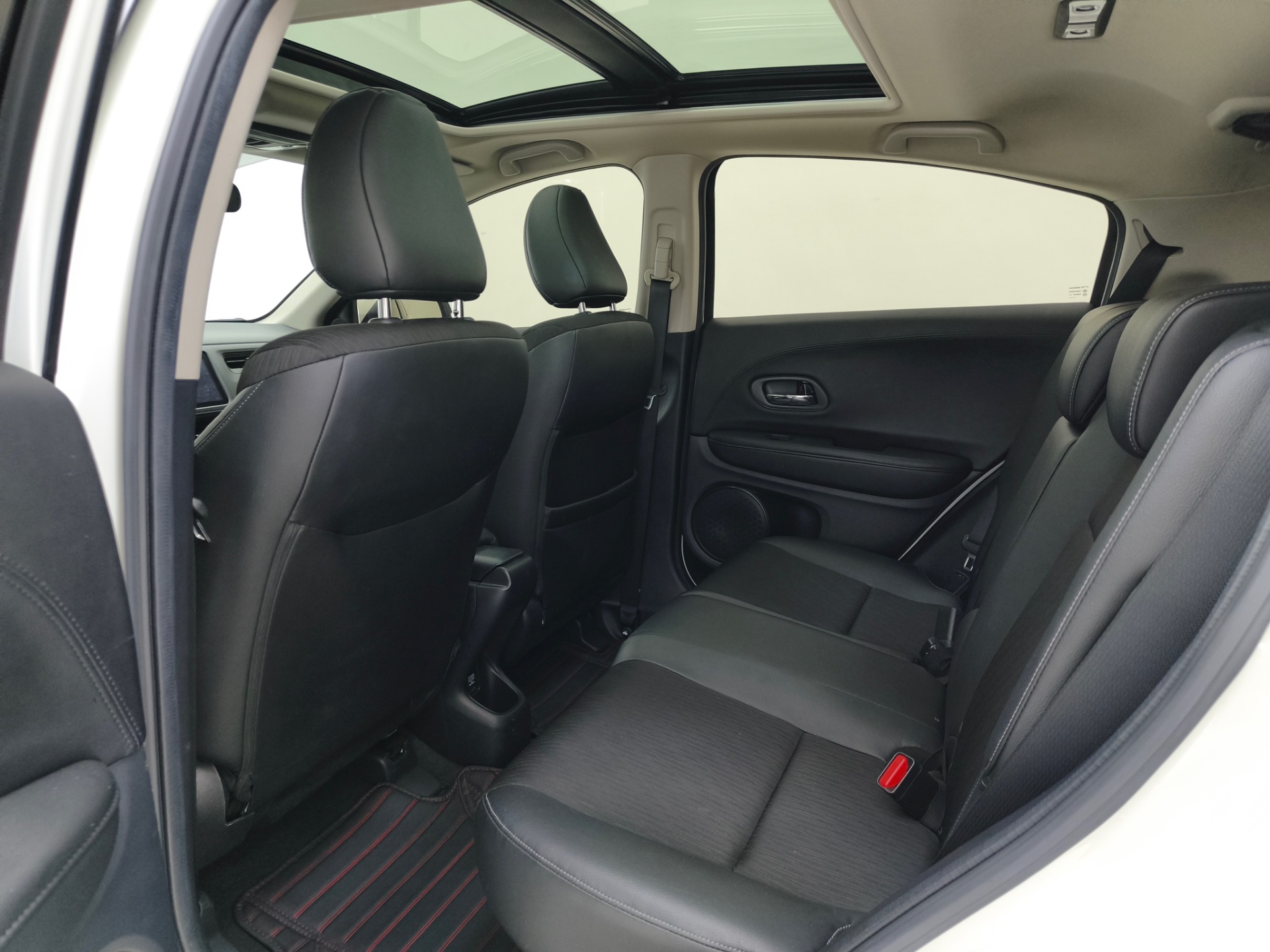 Honda Vezel 2020 — миниатюра 2