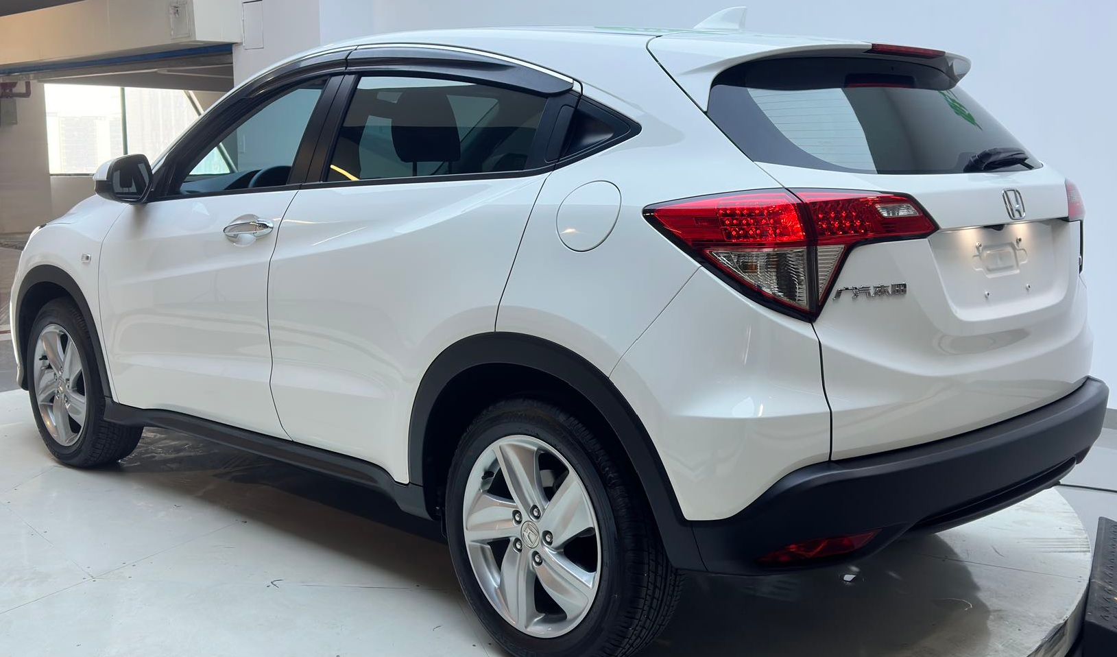 Honda Vezel 2022 — миниатюра 2