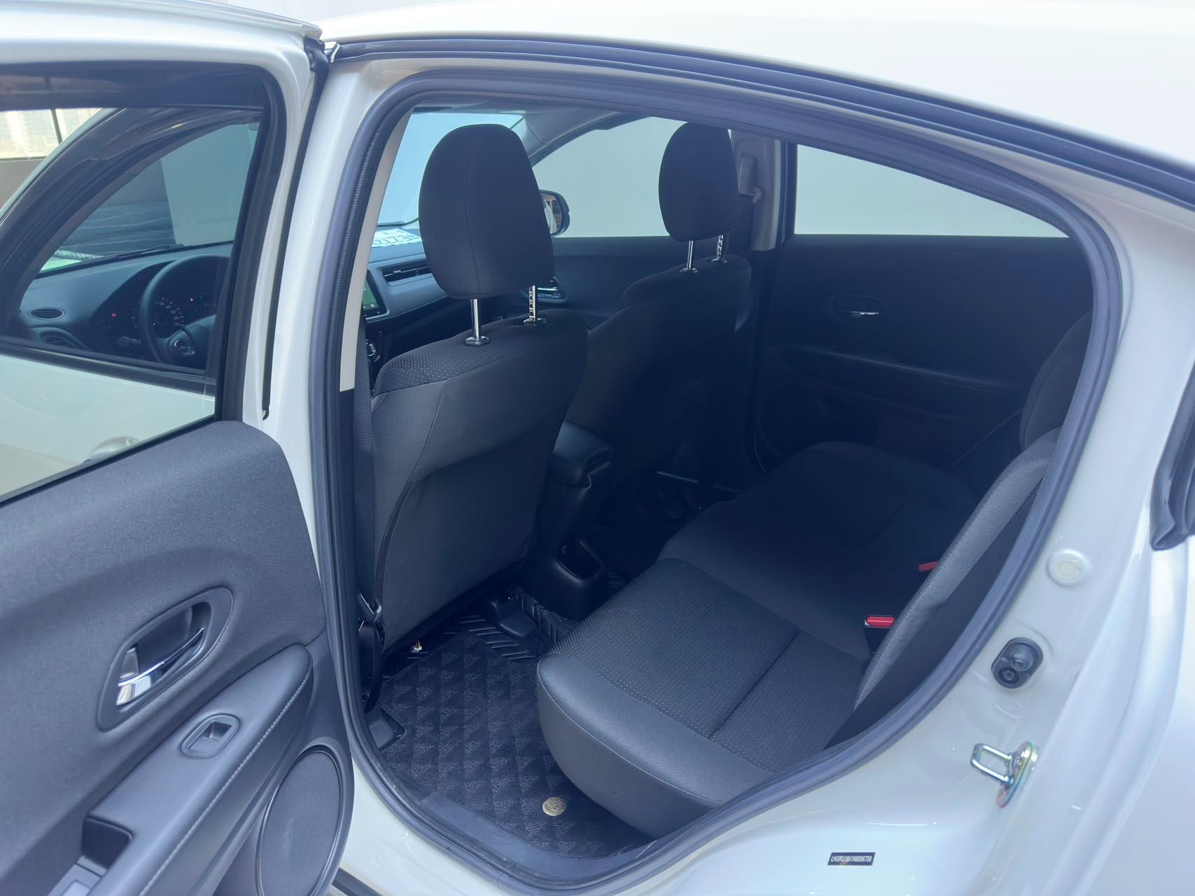 Honda Vezel 2022 — миниатюра 3