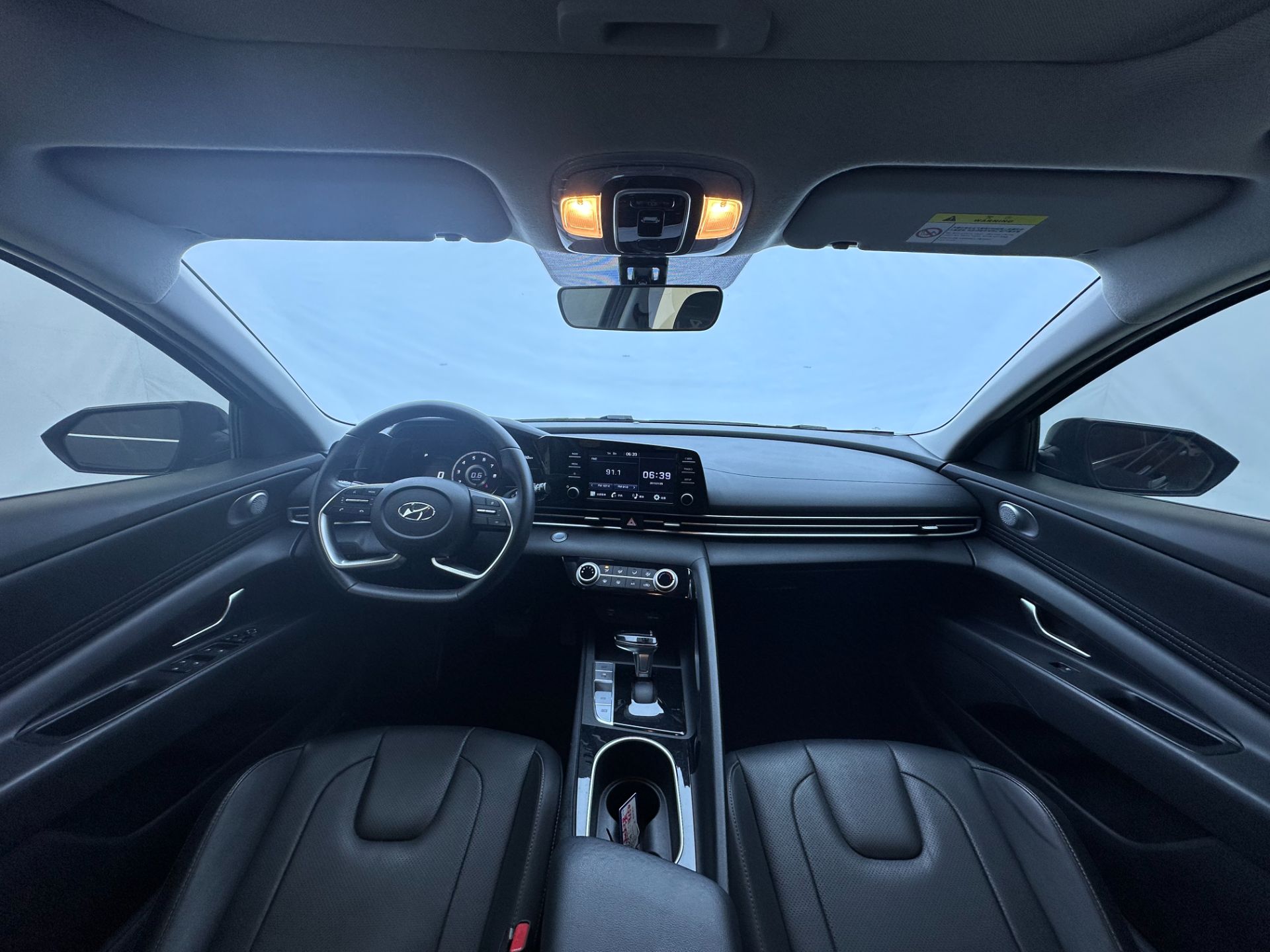 Hyundai Elantra 2021 — миниатюра 6