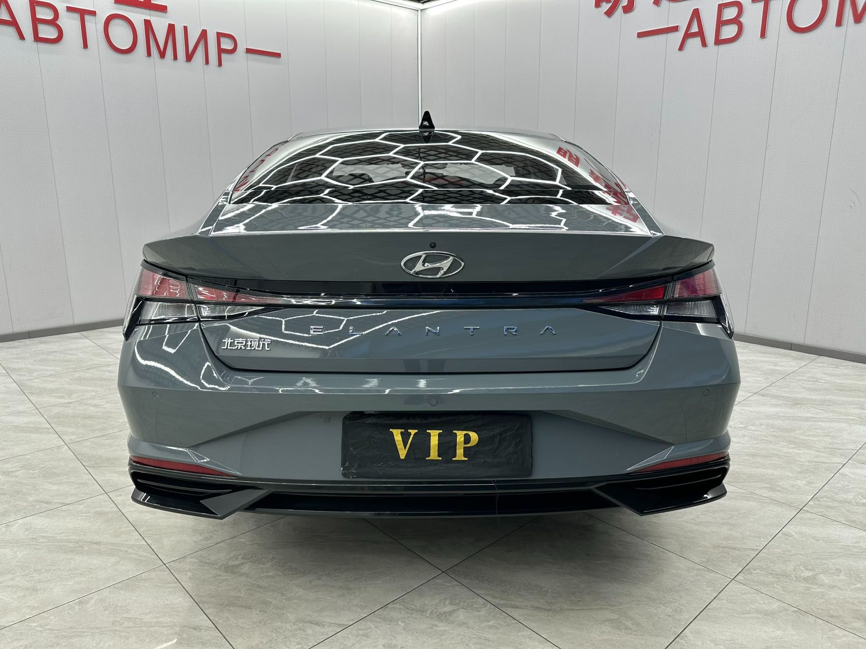 Hyundai Elantra 2022 — миниатюра 3