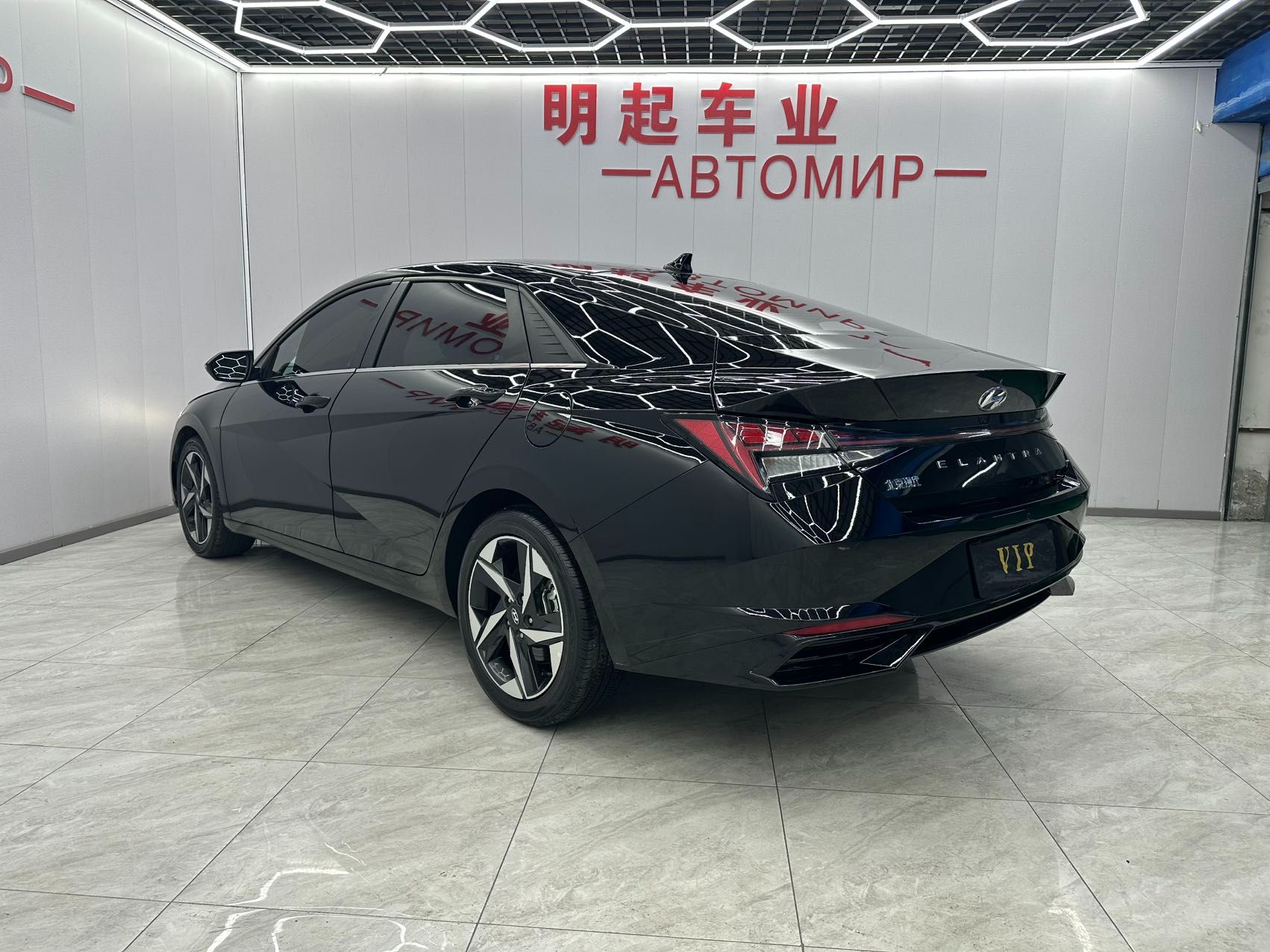 Hyundai Elantra 2021 — миниатюра 5