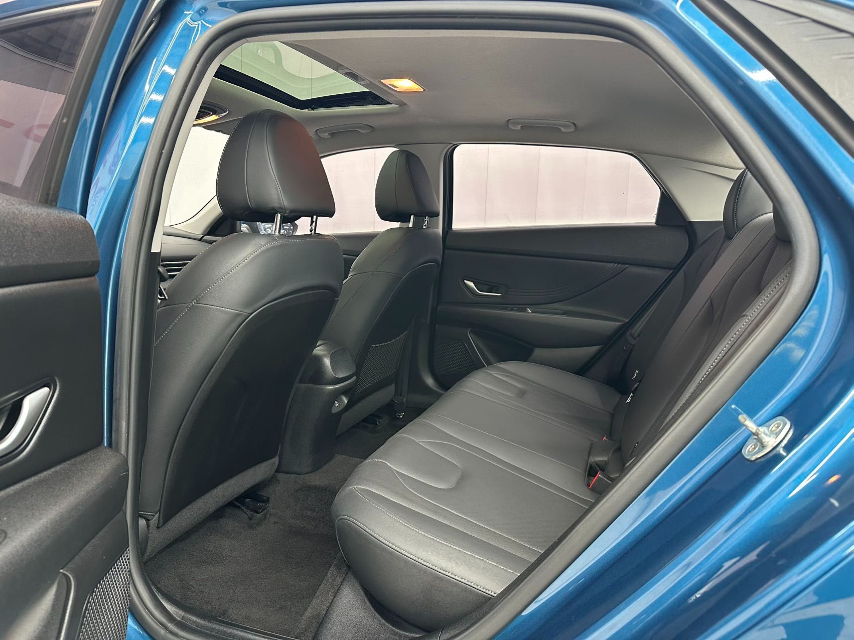 Hyundai Elantra 2021 — миниатюра 2