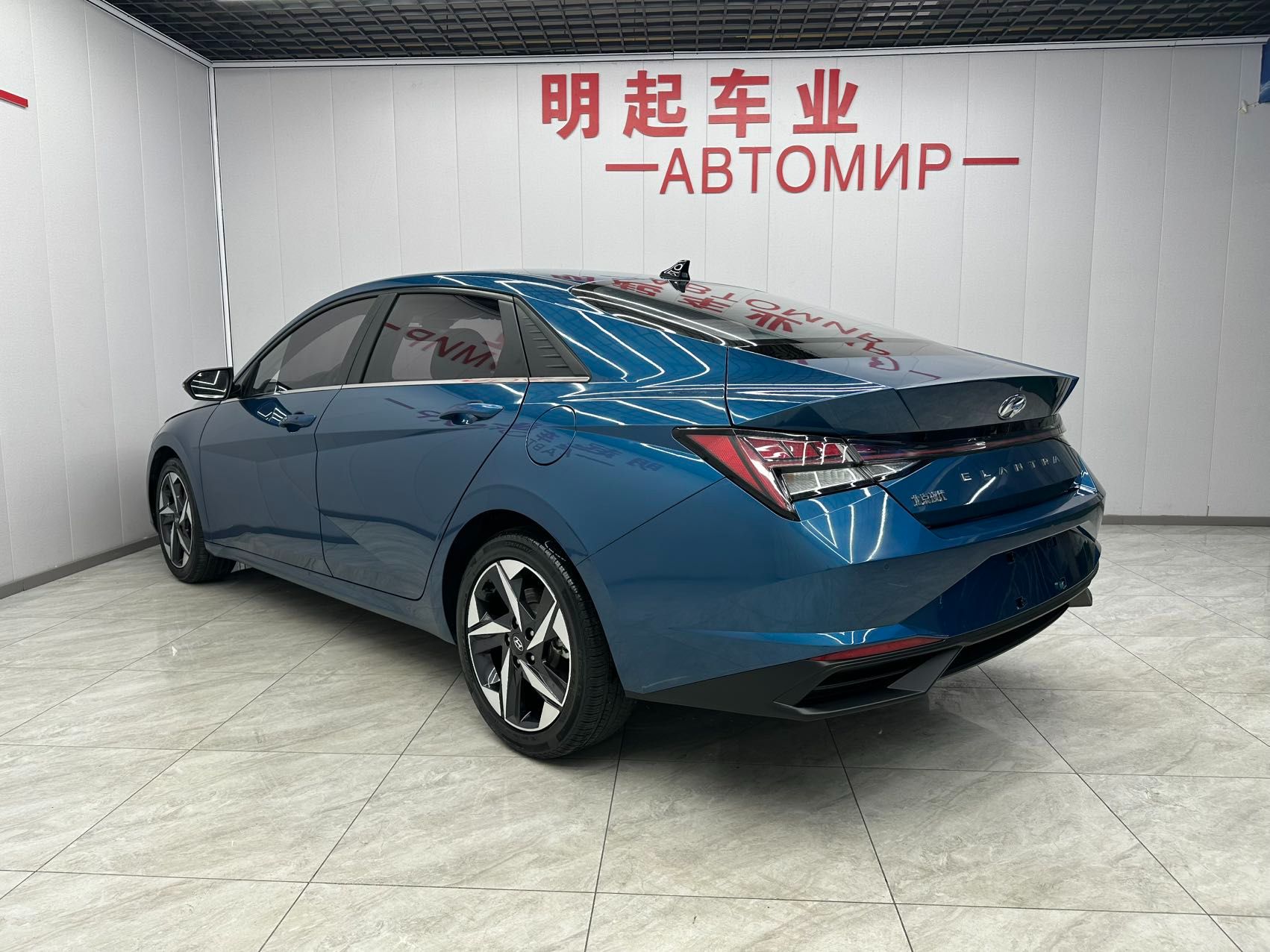 Hyundai Elantra 2021 — миниатюра 6