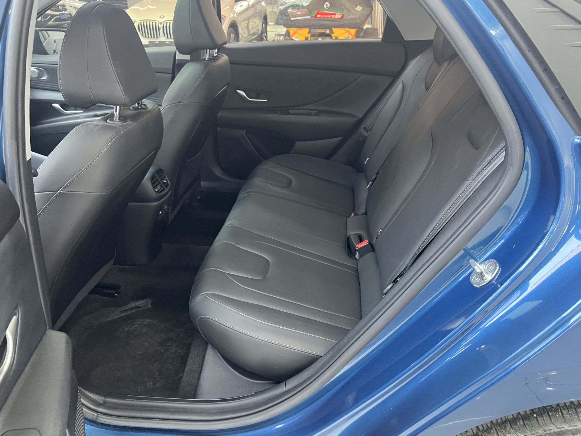 Hyundai Elantra 2021 — миниатюра 4