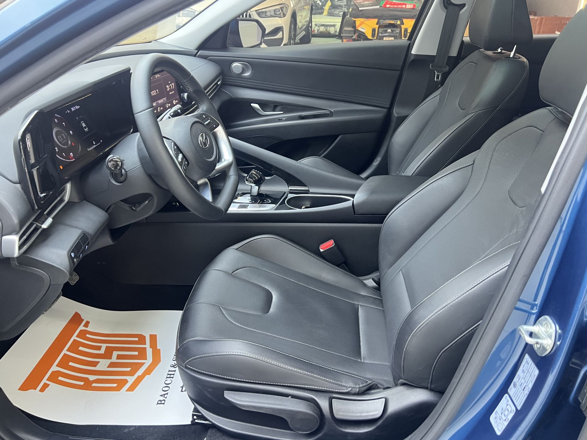 Hyundai Elantra 2021 — миниатюра 8