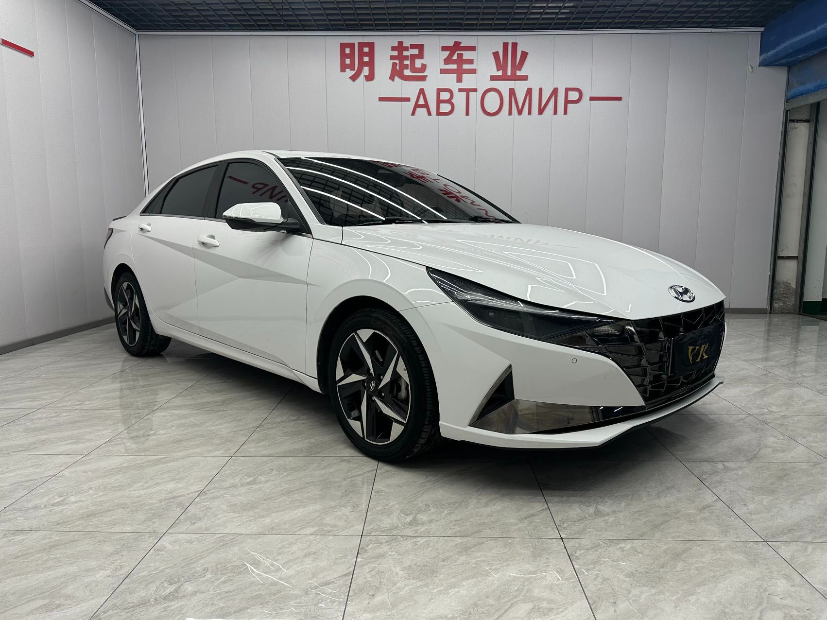 Hyundai Elantra 2021 — миниатюра 7