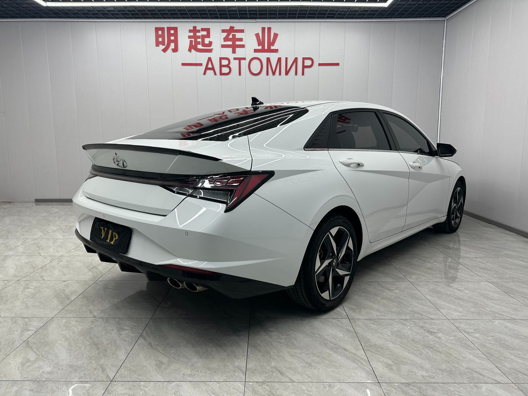 Hyundai Elantra 2021 — миниатюра 9