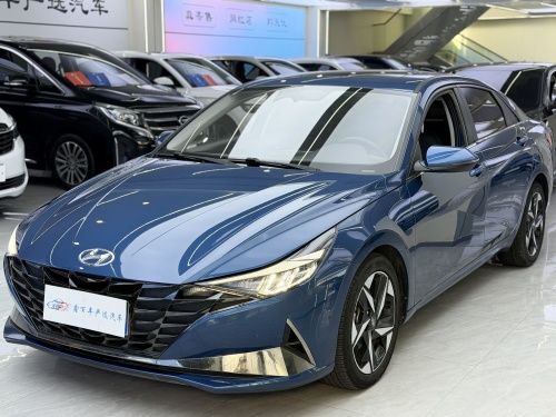 Hyundai Elantra 2022