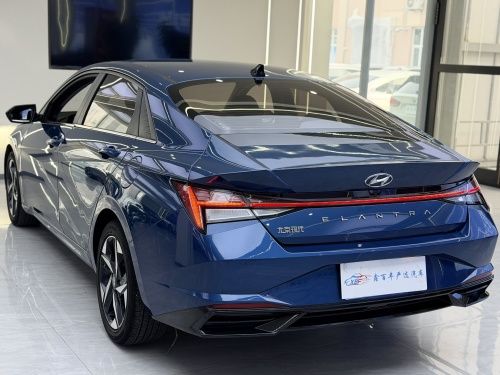 Hyundai Elantra 2022 — миниатюра 7