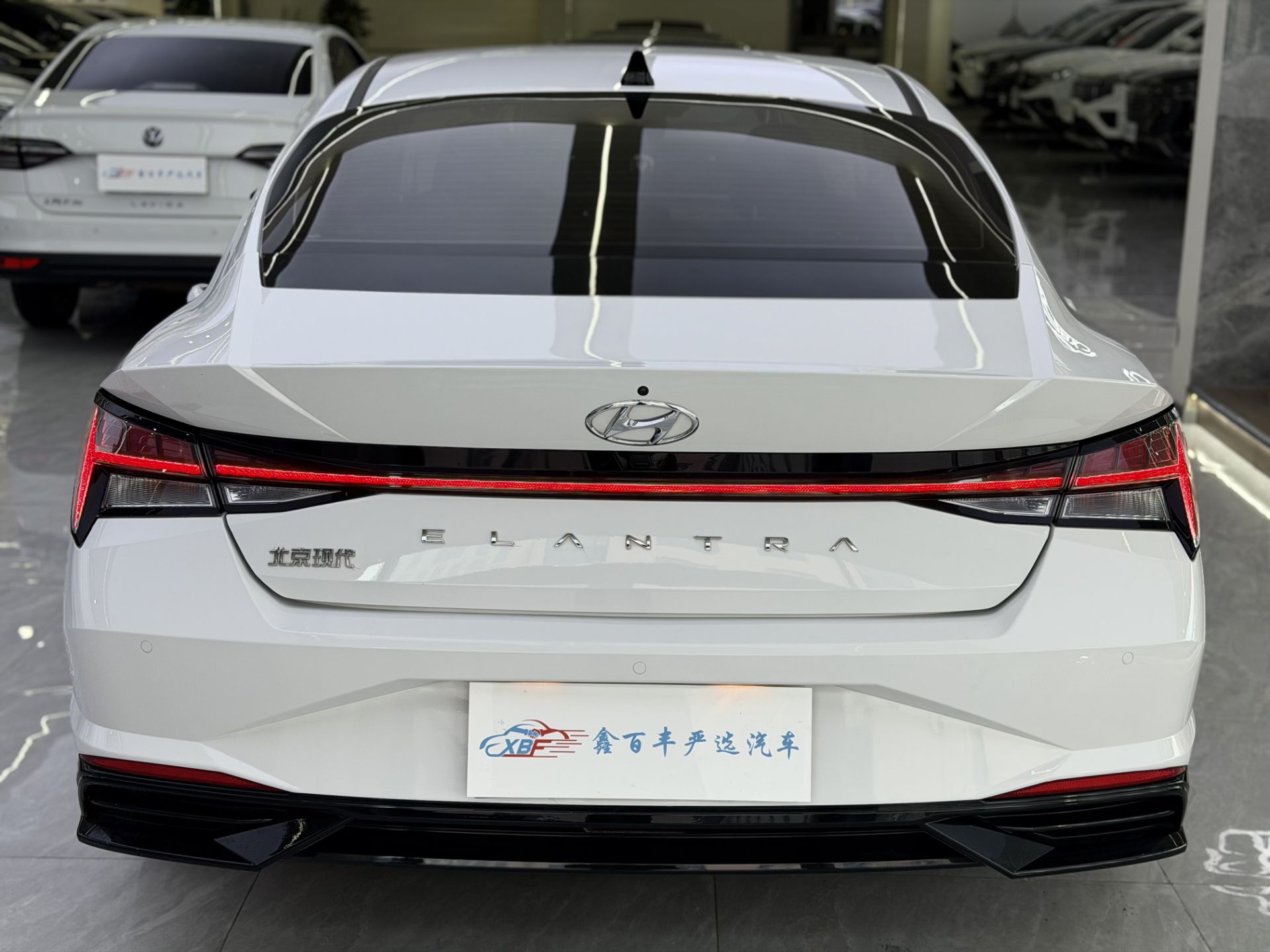 Hyundai Elantra 2022 — миниатюра 2