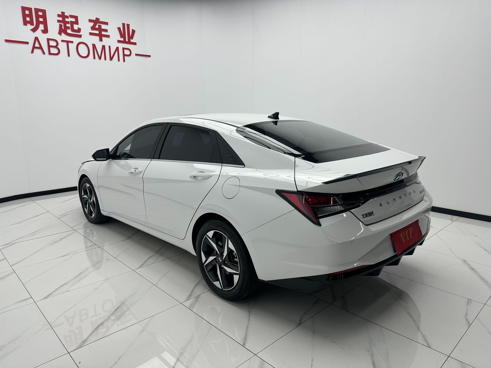 Hyundai Elantra 2022 — миниатюра 4