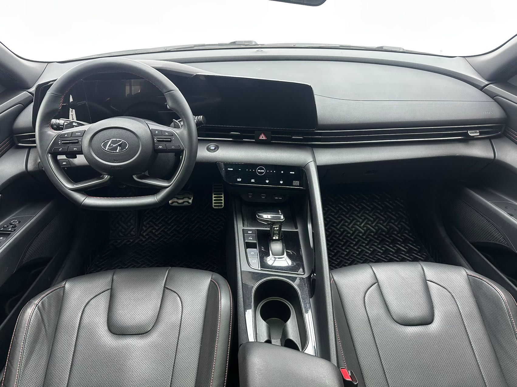 Hyundai Elantra 2022 — миниатюра 5
