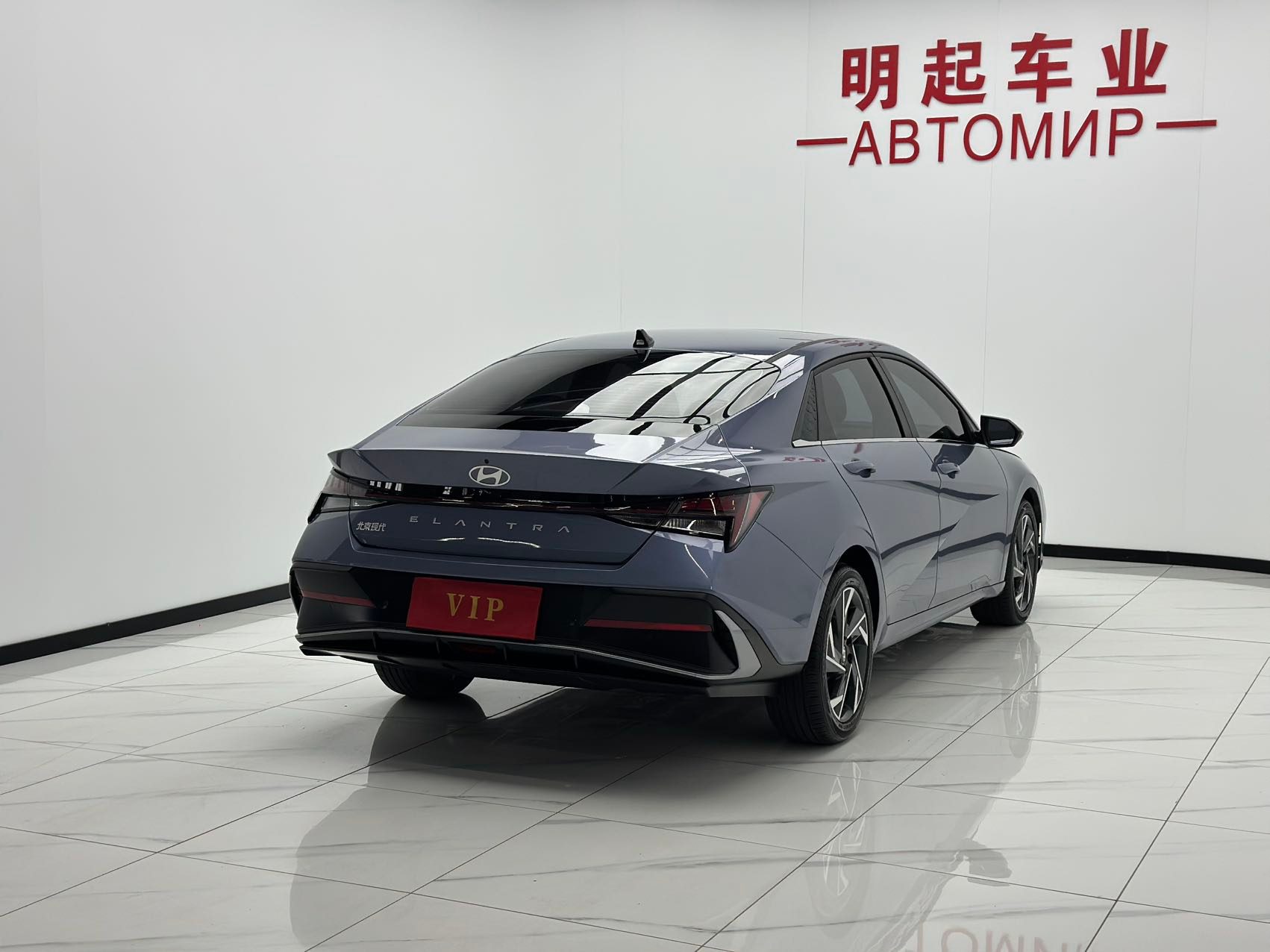 Hyundai Elantra 2023 — миниатюра 5