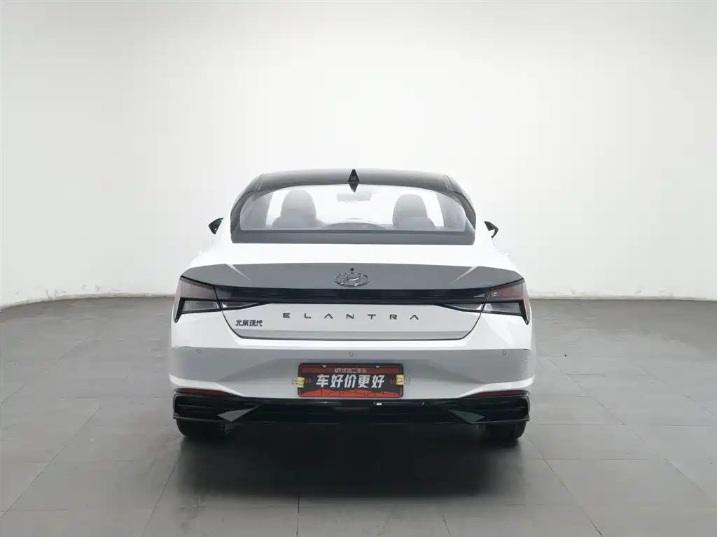 Hyundai Elantra 2023 — миниатюра 4